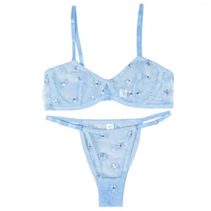 Reggiseni Set Reggiseno e slip ricamati in rete trasparente sexy Tinta unita T-Back Intimo trasparente Set di biancheria intima morbida e sottile Lenceria Para Damas