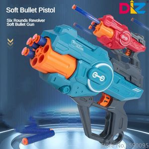 Kids Soft Bullets Pistolety dla chłopców dorosłych manualna pianka pistolet eva piam rzutka broń broń broń dzieci na świeżym powietrzu gra 240220