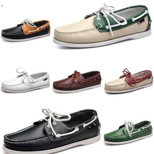 Scarpe da corsa da uomo in pelle stile britannico 5 nero bianco marrone verde giallo rosso moda outdoor comode traspiranti 40