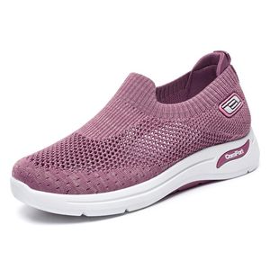 Design Sense Soft Soled Casual Walking Shoes Sports Shoes Female 2024 Nytt explosiv 100 Super Lightweight Soft Soled Sneakers Shoes-Colors-36