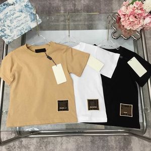 豪華なベイビーTシャツ夏の子供トップサイズ100-150 cmデザイナーキッズ服スクエア刺繍ロゴバッジガールボーイズ短袖Tシャツ24feb20