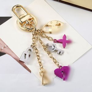 2024Fashion Letter Designer Keychains Metal Keychain Womens Bag Charm Pendant Auto Parts Accessories Gift