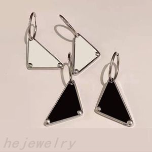 Delicate love orecchini simply luxury earrings elegant silvery color womens designer earrings stud holiday presents pretty jewelry woman couple style ZB044 B4