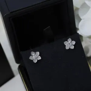 Stud Earrings 2024 Trend Classic Ladies Jewelry Flowers Fashion For Women Cherry Blossoms Ear Pin Gift