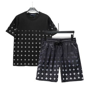 Plus Size Mens Designer Tracksuits Luxury Two Piece Set 2024 Summer Printed Outfits Cotton Blend Kort ärm Polo T-shirt och Shorts Sports Suit