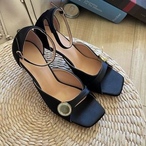 New fashion sandals luxury designer shoes genuine leather letter high heels outdoor anti slip women's shoes formal dress sexy sandals rubber platform shoes