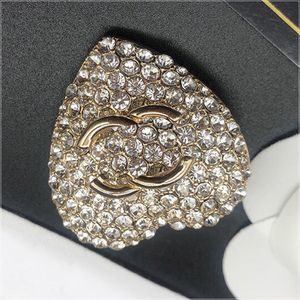 Broszek projektant broszka marka marek listę broszki piny złota srebrna moda garnitur pin w ślubne przyjęcie biżuteria biżuteria Prezent