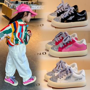 Mode barn paljetter sneakers ins barn bling brev snörning casual skor barn non-halp bottom platt skor s1089