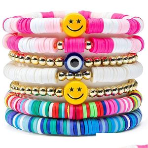 Boncuklu 7pcs heishi sörf bilezikler seti boncuklu iplikçikler colorf tiki mutlu kötü streç kil istiflenebilir boho disk estetik yaz dhqtk