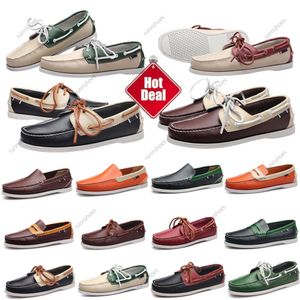 Lyx varumärke tryckt mönster män casual skor platt casual sko affärskontor oxfords äkta läder designers metall spänne mocka loafer sneakers storlek 38-45