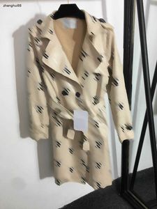 Ultimo design da donna trench in pelle cappotto abito logo stampa lunghi jacker PU chen cintura di marca vita dimagrante abiti firmati da donna all'ingrosso febbraio 22