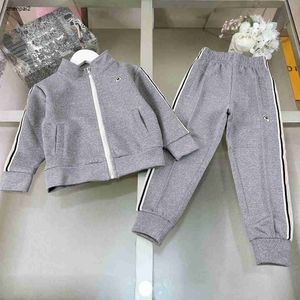 Luxury Baby Jacket Suit Solid Color Barn Tracksuits Storlek 100-160 Sidor Stripe Design Comfort Coat and Pants 24Feb20