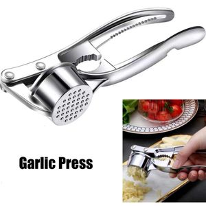 Multifunctional Garlic Press Zinc Alloy Garlics Pressing Tool Multi Purposes Kitchen Gadget Beer Bottle and Walnuts Opening MHY057