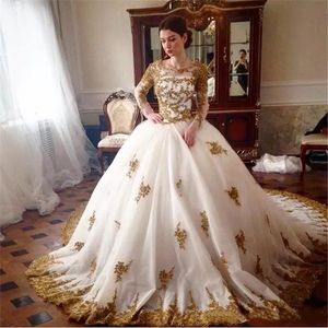 Gold Lace Applique långärmad pärlkulklänning Bröllopsklänningar Organza Crew Long Train Wedding Gowns