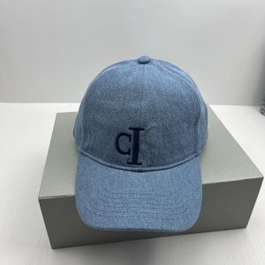 Berretto di design berretto di lusso cappello di design berretto da baseball ricamato di alta qualità in tessuto di cotone denim colore denim stile versatile