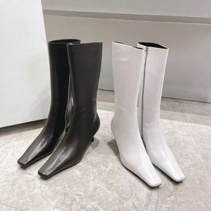 2024 أحذية النساء الشتوية للسيدات الصلبة للأحذية الجلدية الأصلية JS Ladies Thin Heels Boots Boots Boots Warm Boots with zip