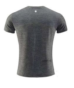 2024 Absorbierendes und atmungsaktives Designer-LL-Zitronen-Männer-Outdoor-Hemd, neu, Fitness, Fitnessstudio, Fußball, Fußball, Mesh-Rückseite, Sport, schnell trocknendes T-Shirt, dünnes Herrenmode-Lu-Lu