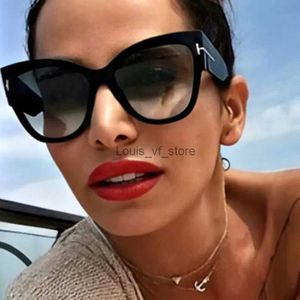 Occhiali da sole Donna Occhiali da sole New Fashion Brand Designer Cat Eye Punti sfumati femminili Occhiali da sole Grandi Oculos feminino de sol UV400 H24223