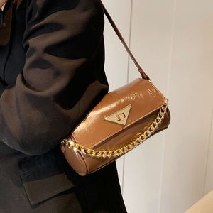 High End Oil Skin Small for Women 2023 New Fashion Versatile Crossbody Single Shoulder Underarm Popular Cylinder Bag 75% factory direct sales