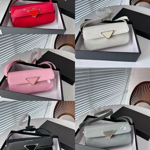 Bolsa de ombro clássica de couro brilhante de designer famoso, bolsa feminina estilo socialite, compras para encontros, viagens, ocasiões de festa, bolsa de armazenamento de carteira