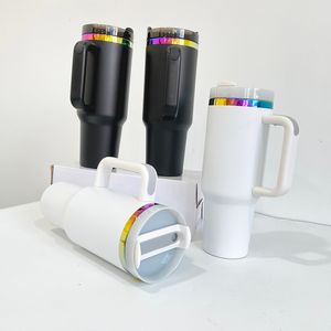 Regenbogenbeschichteter 40-Unzen-Becher für die Lasergravur in mehreren Farben. Doppelwandiger Reisekaffeebecher aus Edelstahl mit Deckel und Strohhalm für preisgünstige Geschenke
