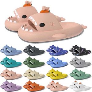 Ücretsiz Nakliye Tasarımcı Köpekbalığı Slaytları Sandal Terlik Kaydırıcıları Erkekler için Kadınlar Sandalet Slayt Pantoufle Katırları Erkek Kadın Terlik Eğitmenleri Flip Flops Sandles Color48