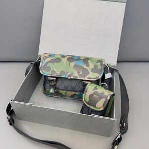 Designer de alta qualidade homens bolsa de ombro impresso dois e uma bolsa de couro genuíno ombro crossbody saco clássico versátil flip carteiro saco zero carteira