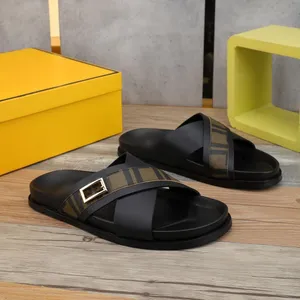 Mody męskie sandały f litera drukowana swobodne sandały czarne klapki slajdy luksusowe modne słynne projektanci pada pudełko