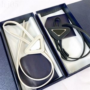 Gravatas triangulares bolo clássicas, gravatas de designer para mulheres, festa formal, casamento, couro, gravata requintada, distintiva, com cordão, luxuosa, preta, ajustável, pj046 b4