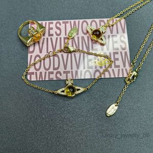 女性用の衛星ネックレスデザイナーネックレスVivienenWestwood Luxury Jewelry Viviane Westwood Necklace New Transit Bead Necklace Bracelet Earring set with hig