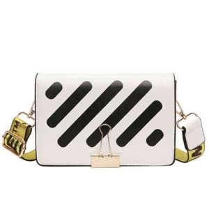 Kleine quadratische Damen-Streifen-Schultertasche mit hoher Kapazität, modische Damen-Freizeit-Messenger-Handtasche G2204222673