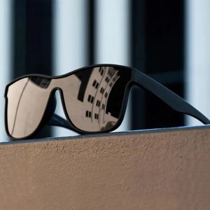 2021 Nya fyrkantiga polariserade solglasögon män kvinnor mode fyrkantiga manliga solglasögon design ett stycke linsglasögon UV400308T