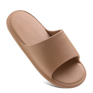 Резиновые тапочки на плоской подошве для женщин, женские домашние тапочки для ванной и бассейна, сандалии 2024, модная обувь коричневого цвета