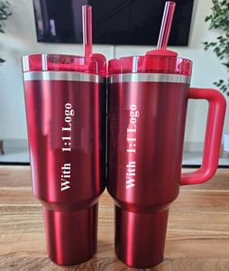 40oz Cobrand Red Holiday Winter Pink Quencher H2.0 Tumblers med silikonhandtag Lock Straw Cosmo Parada Flamingo Cups Rostfritt stål Valentines Day Car Mugs 0223