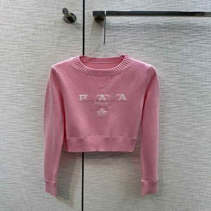 Kobiety projektantka swetra Y2K Sweater Okrągła szyja Letter Letter Drufed Pink Temperament Top