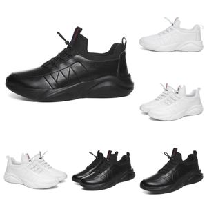 Högkvalitativ löpskor för män Kvinnor Triple Black White Leather Platform Sportsneakers Mens Trainers Hemmagjorda märke 36-45