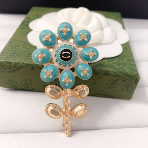 Simples Designer Marca Dupla Letra Broches Azul Flor Geométrica Suéter Terno Collar Pin Broche Moda Mens Mulheres Cristal Strass Broche Jóias De Casamento