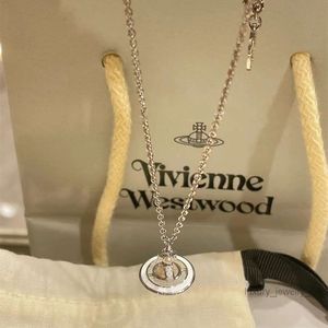 女性のための衛星ネックレスデザイナーネックレスVivienenWestwood Luxury Jewelry Viviane Westwood Necklace Limited Edition Enamel Pearl Saturn Pendant Necklace F