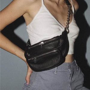 Midjepåsar kvinnor Fanny Pack Brand Designer Belt Bag Chain Black Crossbody Messenger Cool Simple Chest255W