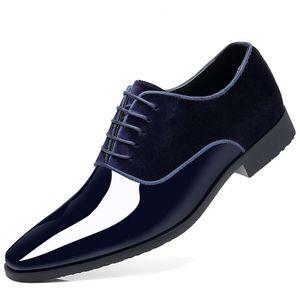 Sapatos masculinos de couro envernizado de alto brilho em camurça Oxford formal para terno de negócios