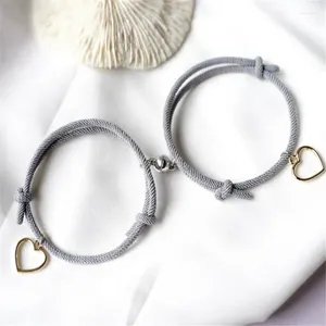 Braccialetti a maglie Corda a mano multicolore Scava fuori Bracciale per coppia a forma di cuore 2 pezzi Set magnetico Regali di gioielli per amante romantico