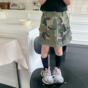 Gonna cargo mimetica per ragazze di moda per bambini vecchi tasca posteriore elastica in vita gonna casual INS vestiti coordinati per bambini S1093