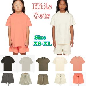 ESS Kids T-shirt Shorts Set Designer Clothing Baby Clothing Set Spädbarn Röda svarta toppar Girls Boys Youth T-shirts och kort klädsel