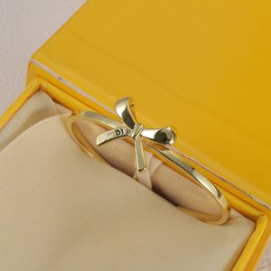 Braccialetti di alta moda Bracciale in oro per donna Regalo Braccialetti di design di lusso Braccialetti Gioielli di moda