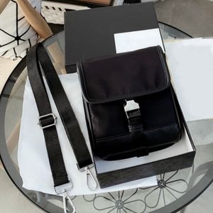 Nowe męskie torby telefoniczne luksusowe torba na smartfony Mini rozmiar Torba Crossbody Bag Solid Black Nylon torebki uchwyt karty 2024