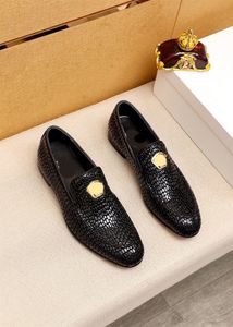 Luxury men's high-end leather shoes Large size men's shoes made of imported open-edge beaded cowhide men's Business dress shoes EUR size 39-47 hight heel