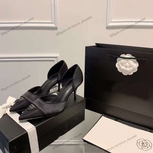 nuove scarpe basse in seta in pelle con rhinester cavo scarpe singole a punta scarpe da donna Scarpe eleganti classiche con canale a lettera con tacco alto nero