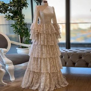 Vintage Full Lace Prom -klänningar Tiered långa ärmar En linje formella aftonklänningar golvlängd Empire midja Beige Elegant specialeklänning