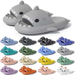 Gratis fraktdesigner Shark Slides Sandal Sandvar Spridare för män Kvinnor Sandaler Slide Pantoufle Mules Män kvinnor tofflor tränare Flip Flops Sandles Color56