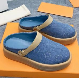 Mode Aspen Platform CLOG Slippers Designer Män kvinnor Mules Sandal Luxury Leather Summer Platform Casual Outdoors Beach Scuffs Shoes Storlek 35-45